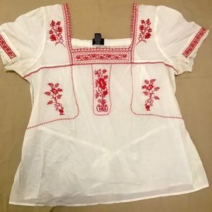 Torrid size 2 white peasant top